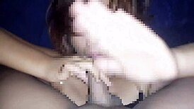 tengo 18 y me gusta tragar leche, mira el video completo y escucha como yo misma le pido la leche en mi boca durante anal assfucking con milf amateurs