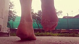 Bare Feet Fetish Display