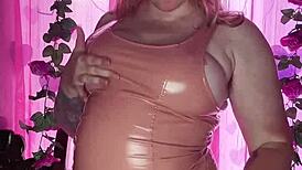 Teasing in LATEX DRESS with that HUGE ASS!