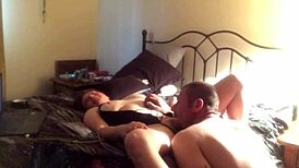 होममेड वाइफ ऐटिंग एंड ब्लोइंग ऐक्शन