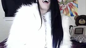 oh, my fur coat goddess, solo play with that big ass drives me wild every time!