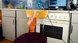 Sexydeas is showing off her bootylicious ass, get ready to lose control! 😍