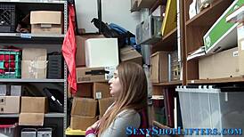 Amateur teen receives facial cumshot in HD