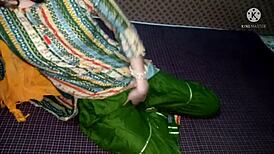 सिमरन फुसफुसाती जल्दी चोदो कोई आ न जाए