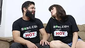 Se eu te der o cuzinho, compra sorvete de pistache?