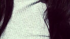 Mi Prima Cachonda Se Graba Mientras Se Masturba y Me Lo Envía