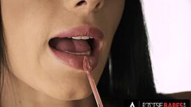 Nelly Kent's footjob and anal sex: a fetish-filled experience