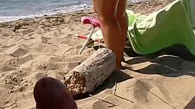 Exhibitionism on the beach with seghe and pompini 😈