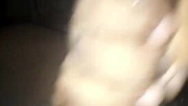 Se Masturba A Media Noche Casero
