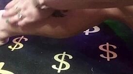 MILF BODYBUILDER GETS HER LEGS OILED UP