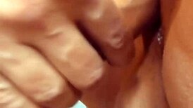 follada intensa en la cocina con gemidos y orgasmos