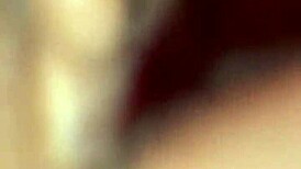 Watch her pussy squirt in the backseat