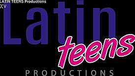 I’m obsessed with Daniela Ortiz behind the scenes, little Chloe is unreal