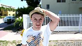 Enjoying a hot bareback blowjob from a guy in POV 😘