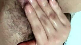 Amateur Ejaculates In Spurts