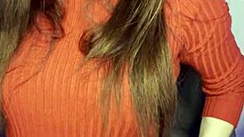 Carolina Iena Gets Wet Pussy Fingered