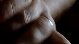 Aluna Novinha Aprendendo A Mamar Com O Professor No Escuridão Do Netflix