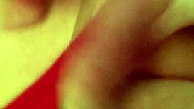 giving a blowjob to that huge cock 😍