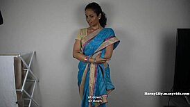 In this steamy Tamil video desi mom gets quite naughty!