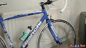 Mature British woman in stockings gets facial cumshot outdoors!