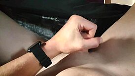 Hot Guy Wakes Up and Masturbates in Bed