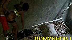 pedreiro encontrou enteada sozinha e fudeu ela com tesão 😏