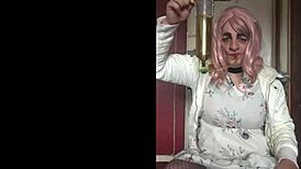 i am a bisexual crossdresser offering free sessions with subtle exploration