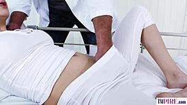 bisex threesome in hospital 😈