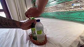 अरे, मोरेना गोस्तोसा रैंडम ड्यूड से इन्न में हुकअप हुई