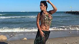 Latina mermaid licks shaved pussy in pool