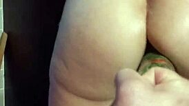 Horny milf velvet rain 23 gets fucked on desk and squirts with huge toys 😍💦