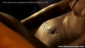 she will make your day with her teasing dance 😊