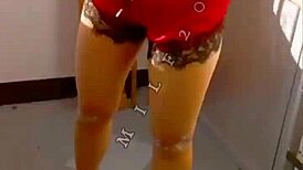 i love fingering outside, it's so fun