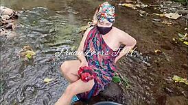 Pinay scandal kinantot sa sapa si ganda