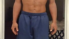 workout 7 with black woman in usa gym 🏋️‍♀️