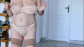 I love teasing as naughty cowgirl Mariaold with my huge natural tits