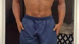 workout 7 with black woman in usa gym 🏋️‍♀️