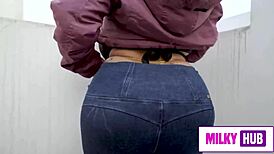 Wow, Penetrating That Big Ass and Huge Tits Feels Amazing!