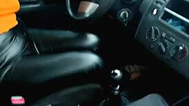 Latina Taxi Girl Sucks Cock For Foot Massage