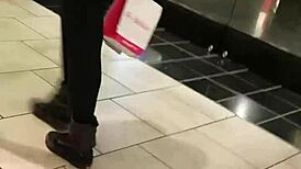 mondawmin shows off big ass in leggings at the shop