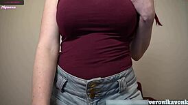 Hey cutie, wanna see sexy arygameplays dressed up with that stunning smile?