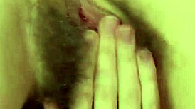 Seductive teen fingers her pink slit until cumming 😍