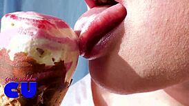 I Suck Ice Cream Like a Big Cock!