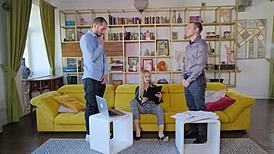 Wow, nympho in the middle!