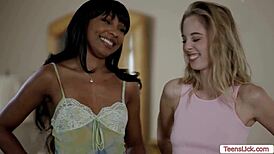 Feel the Heat with This Lesbian Threesome Licking Orgy