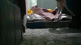 i saw this amateur chick an she knows how to menear it good