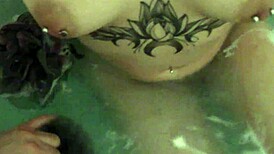 Pussy worship with pissing and bath alongside Lil Kittytheory