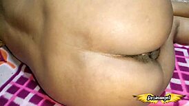 भारतीय भाभी बड़े लंड पर सवार होकर जंगली जुनून से। डेसाई हार्डकोर सेक्स मुझे बेजान कर देता है!