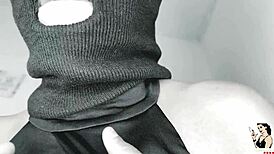 Andressa Castro takes vibrator in big pussy