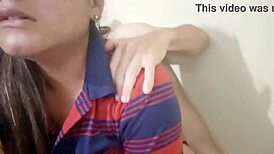 बीवी शॉपिंग पर सौतेली बेटी की क्रेजी घरेलू चुदाई